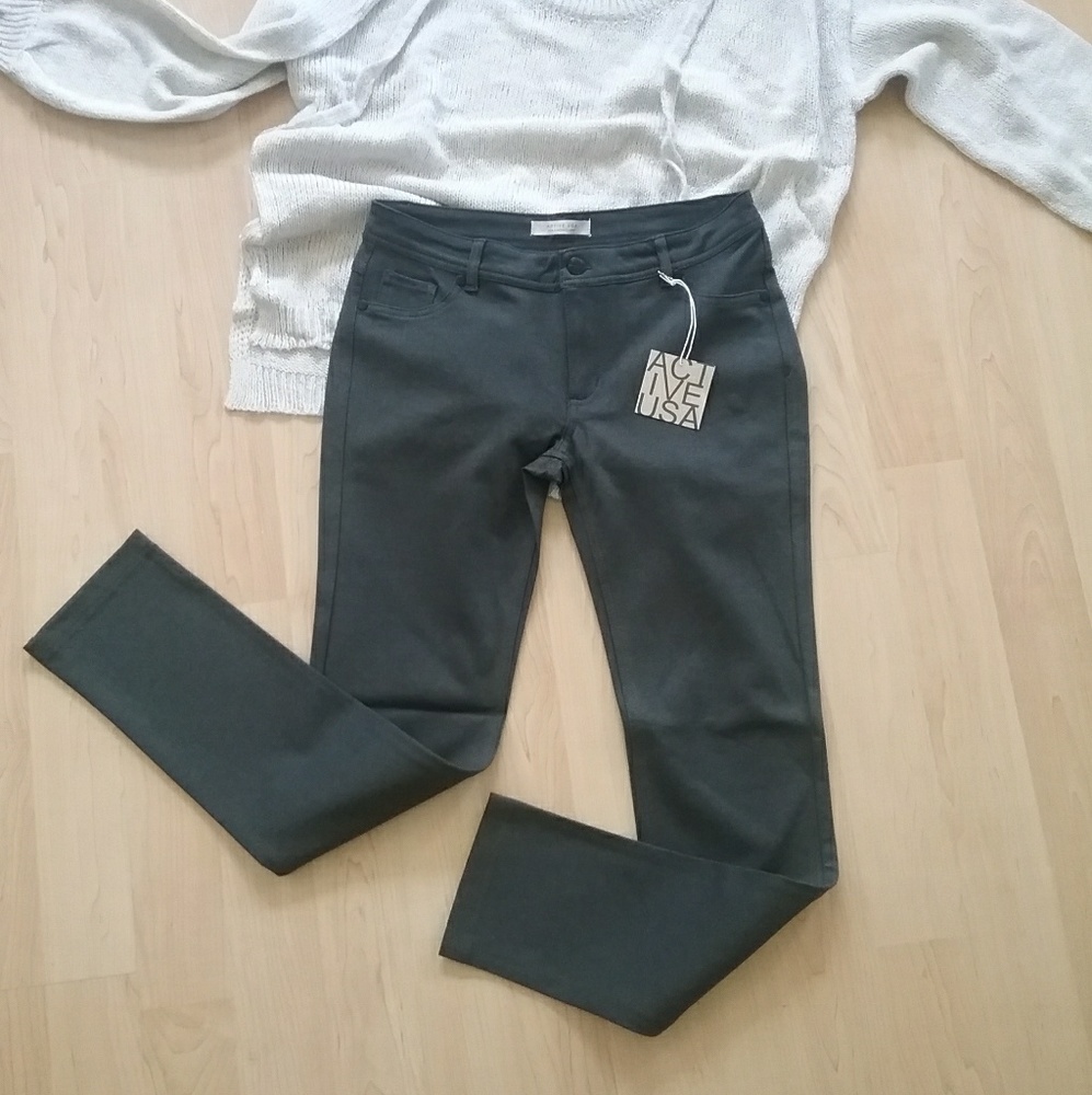 🔥SALE!🔥💥1 LEFT!💥NEW!💥SKINNY PONTE PANTS💥